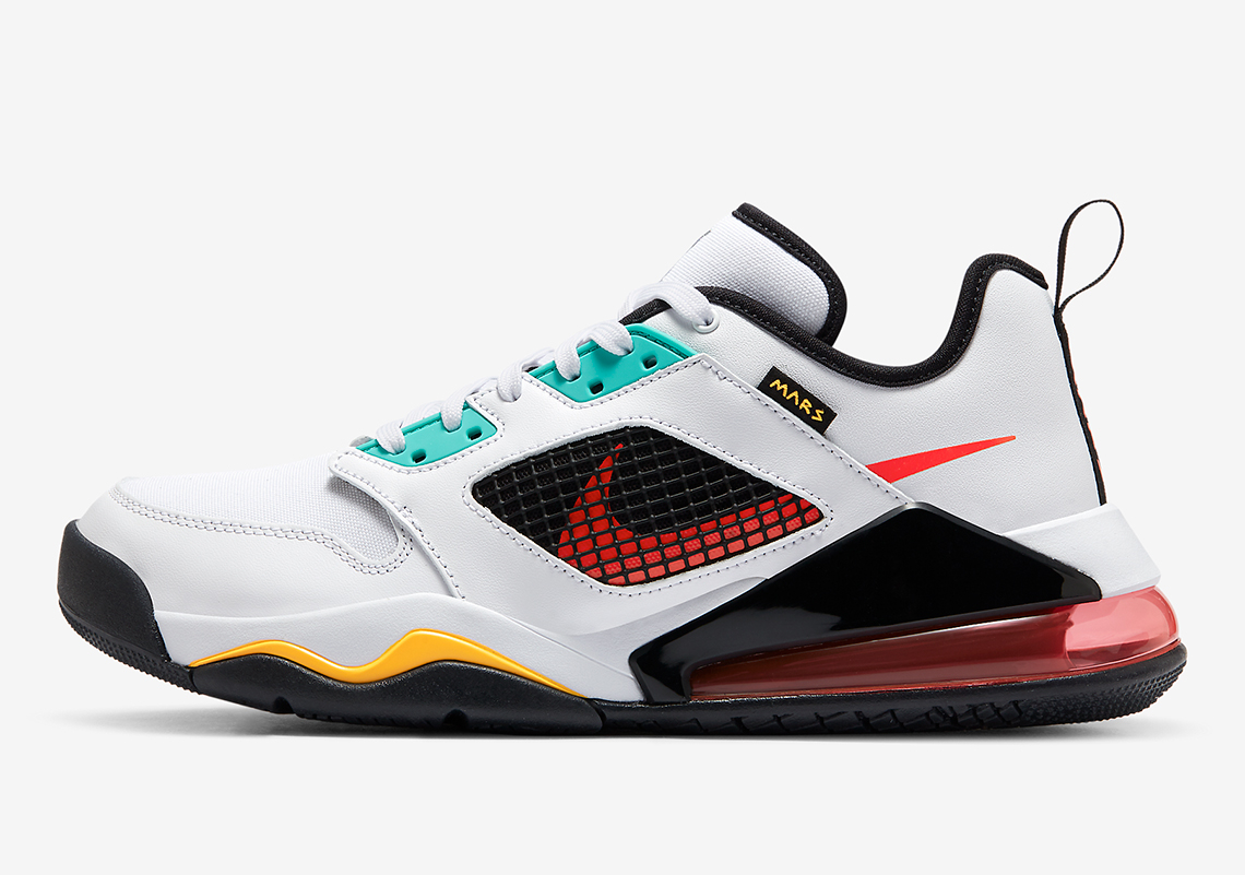 Jordan Mars 270 Low 'White Jade Orange' DB5919-181