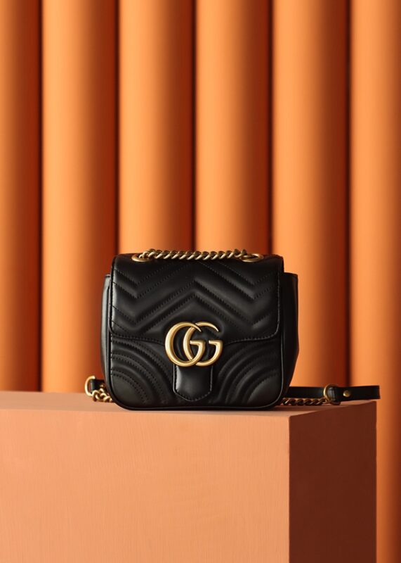 Replica Gucci GG Marmont Square Black