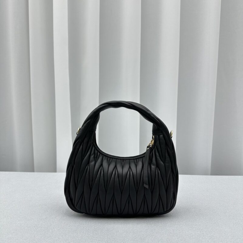 Replica Miu Miu Wander Black