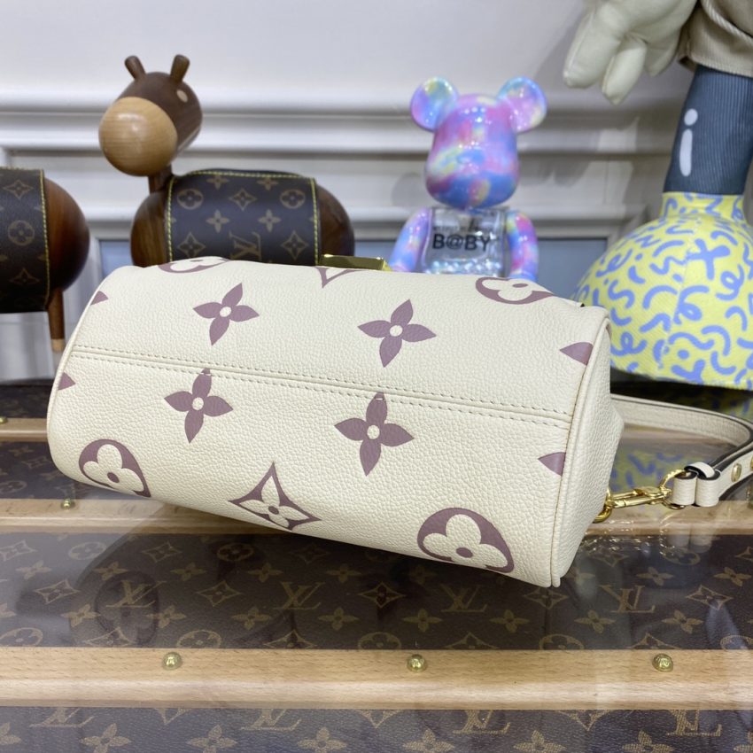 Replica Louis Vuitton Favorite Purple White