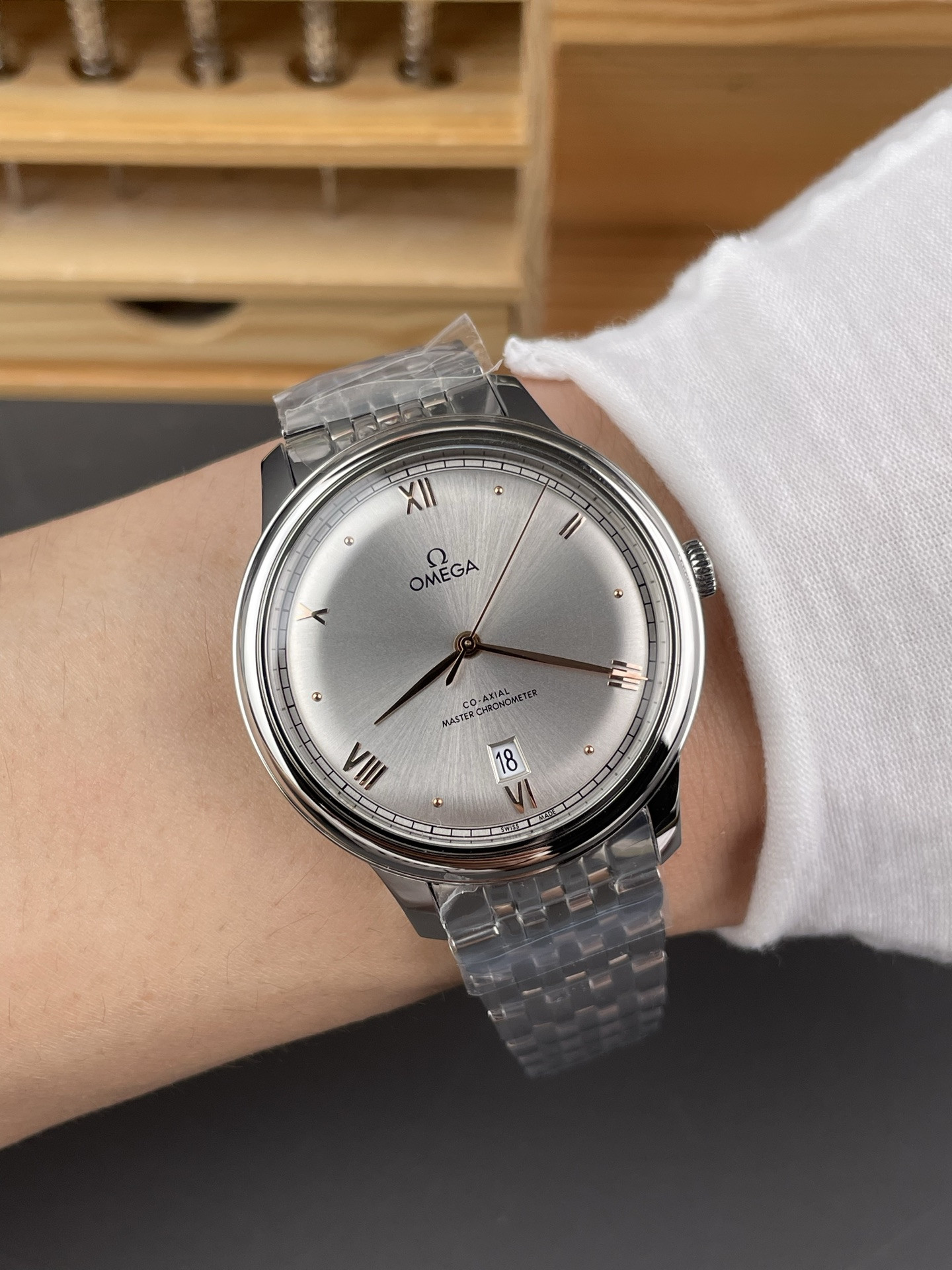 De Ville Men's Gold Needle Silver Dial