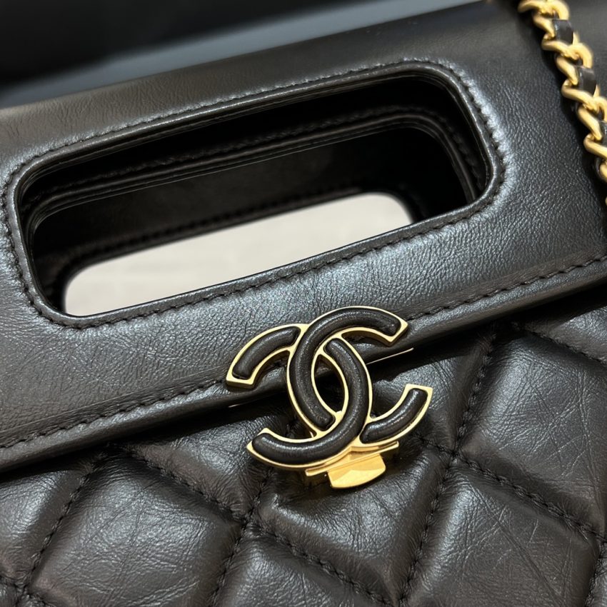 CHANEL 23s Clutch Bag