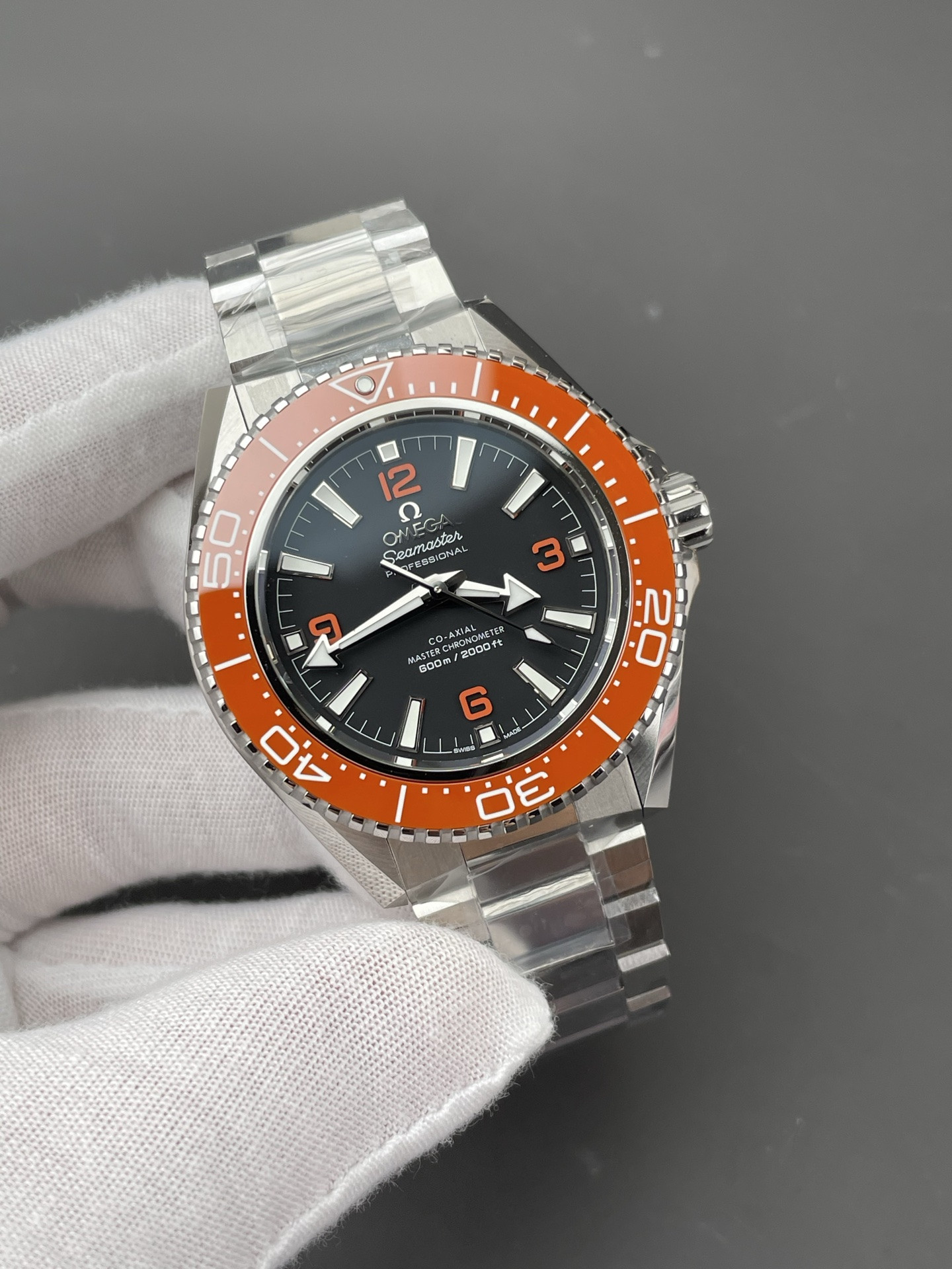 Omega Seamaster Ocean Universe 600M