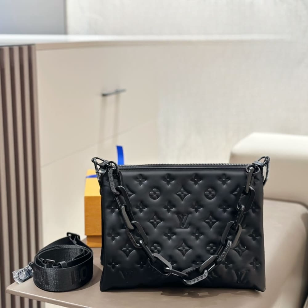 Louis Vuitton Coussin PM Bag Black 27Cm M11370