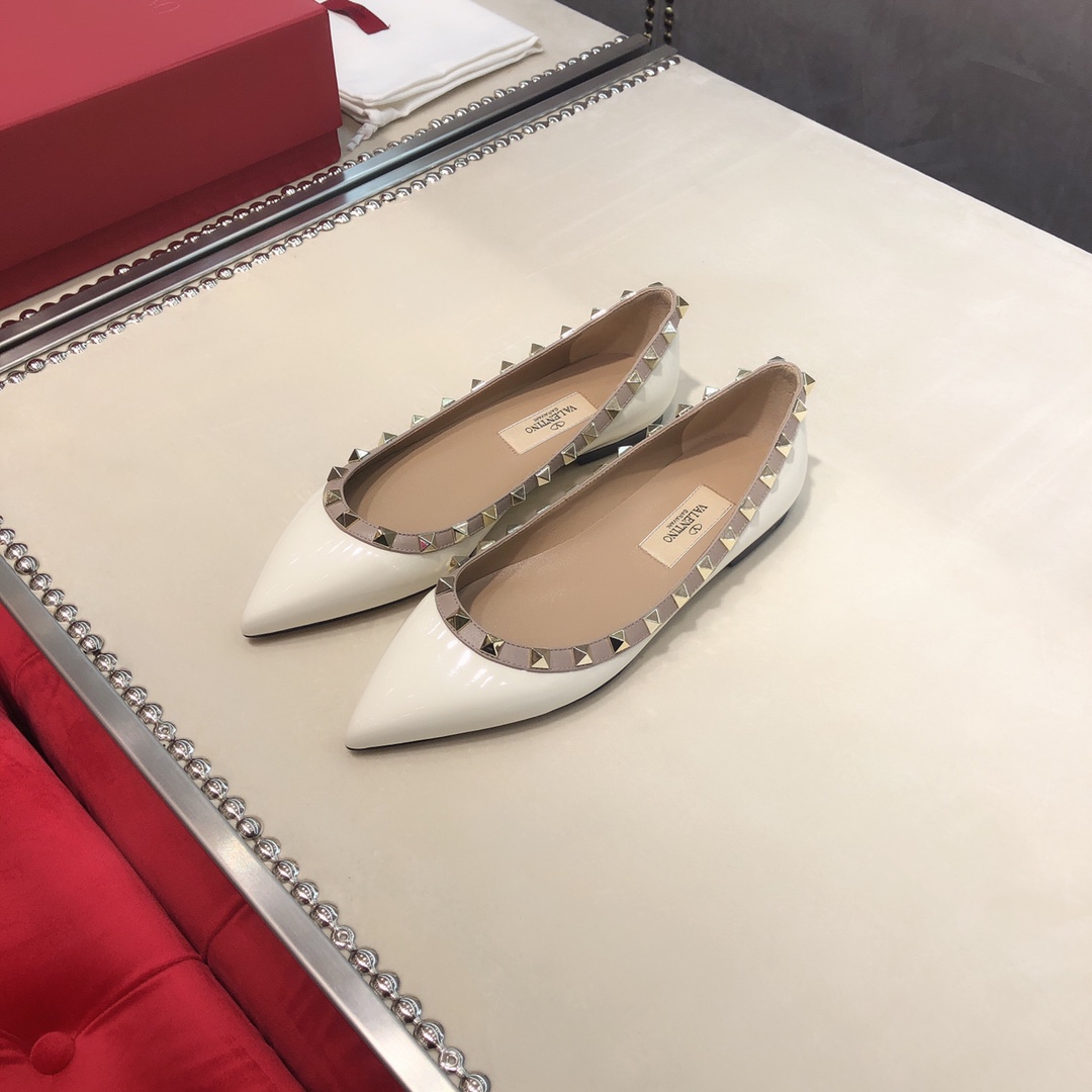 Valentino Patent Rockstud Ballet Flat White W2S0403VNW L62
