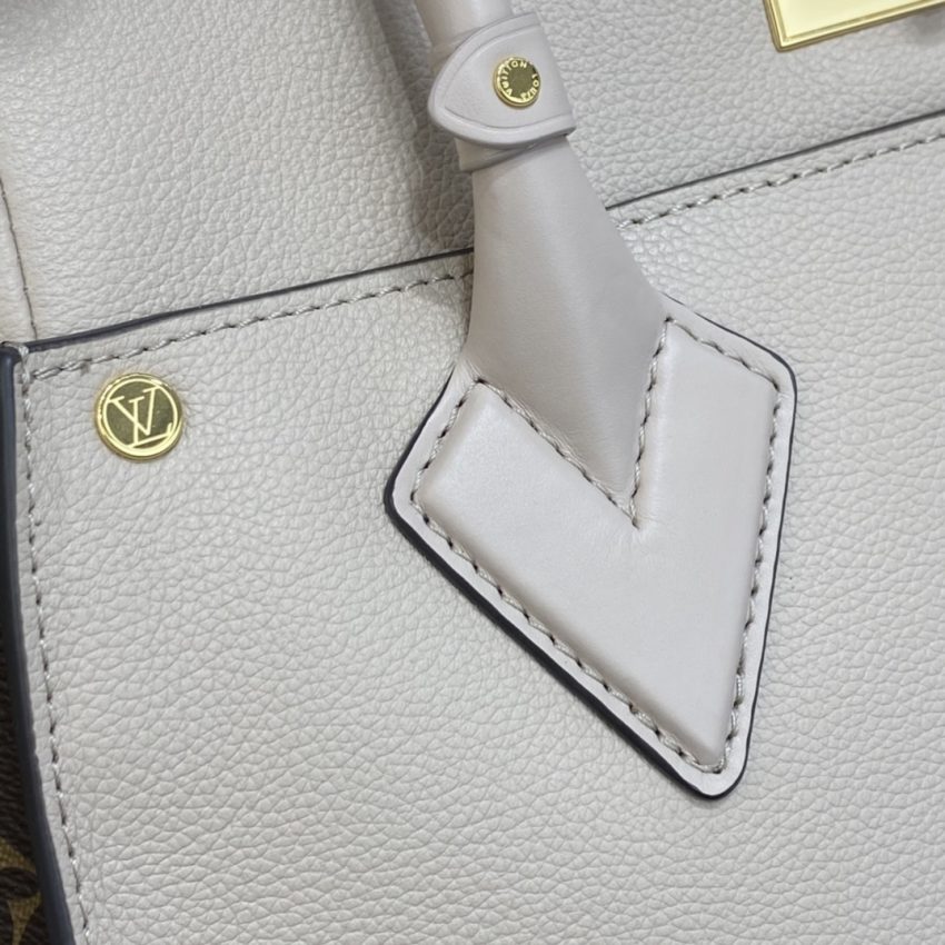 Replica Louis Vuitton On My Side White