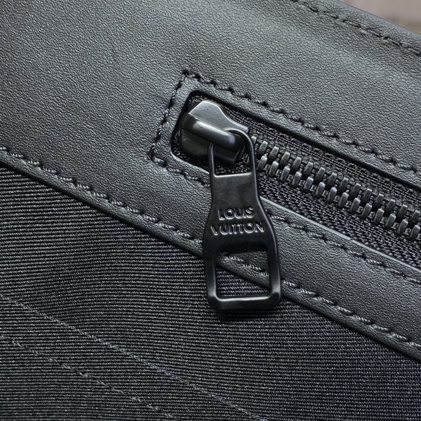 Replica Louis Vuitton Sac Plat 24H Black