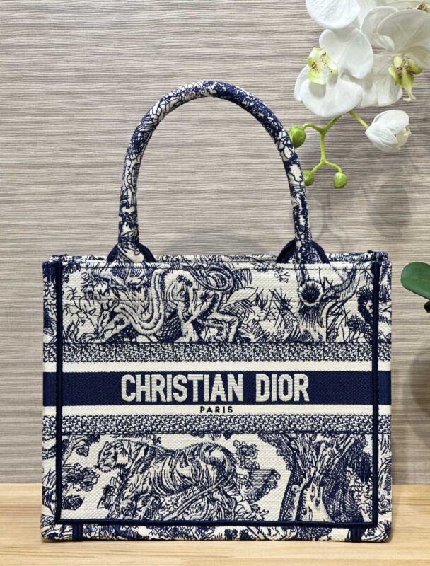 Replica Dior Tote Book Blue Tiger