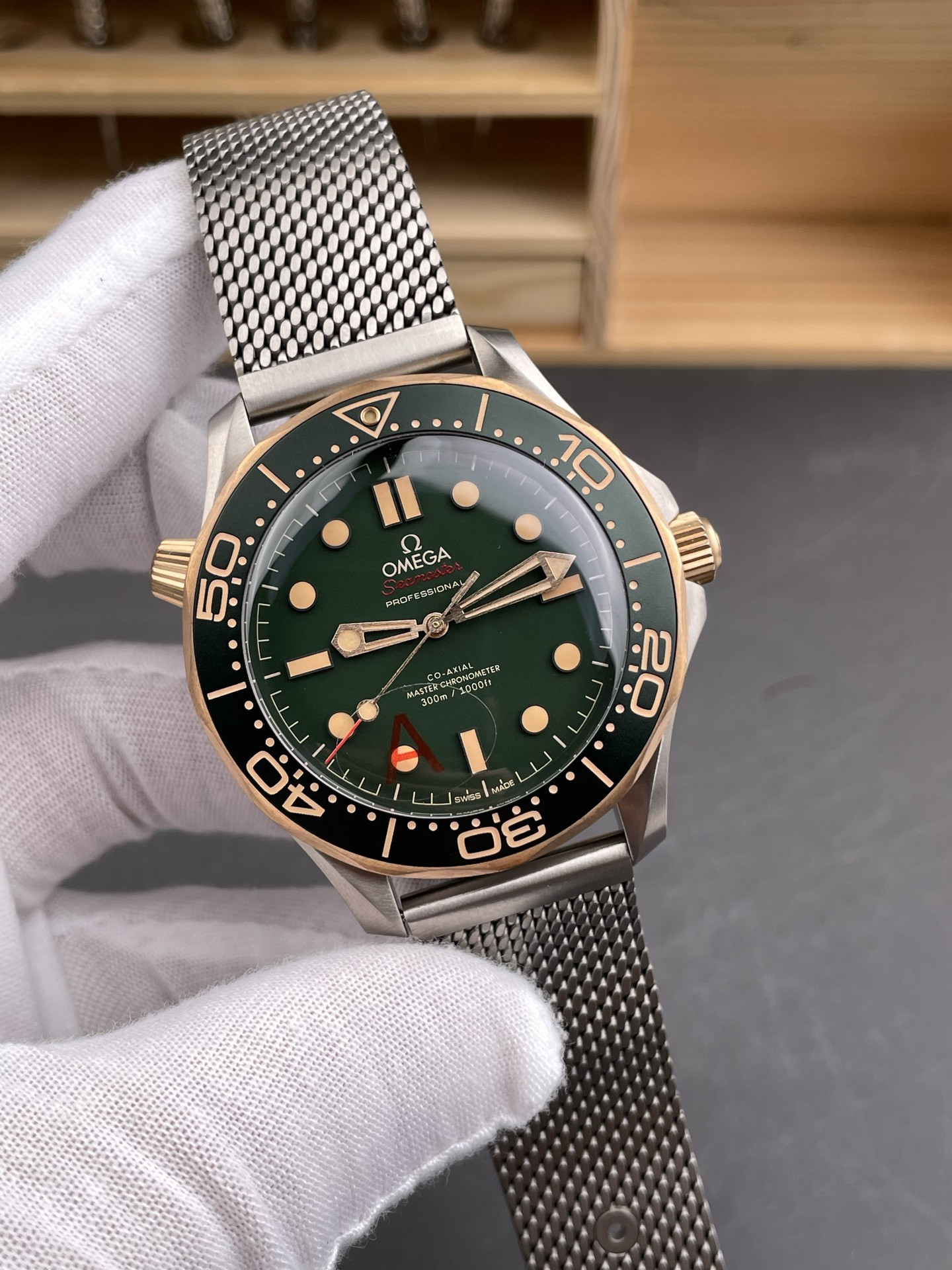 Seamaster 300 , No Time To Die 007 Bronze Gold Green Dial