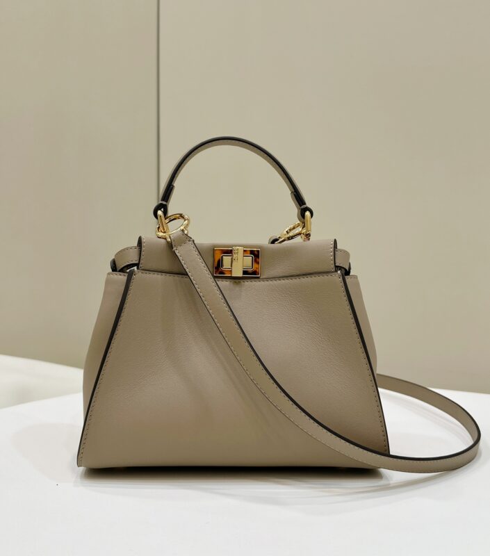 Replica Fendi Peekaboo Beige