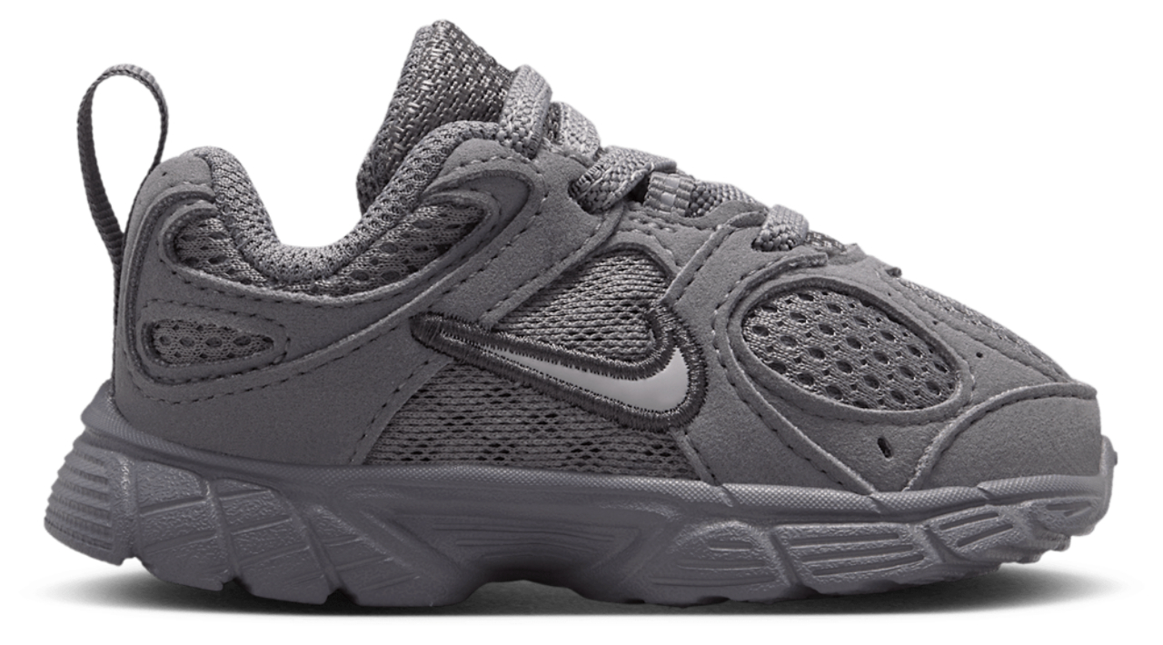 Nike V5 RNR Suede