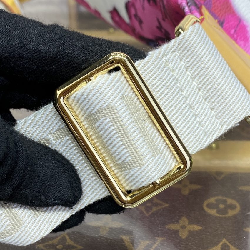 Replica Louis Vuitton Bumbag Rush