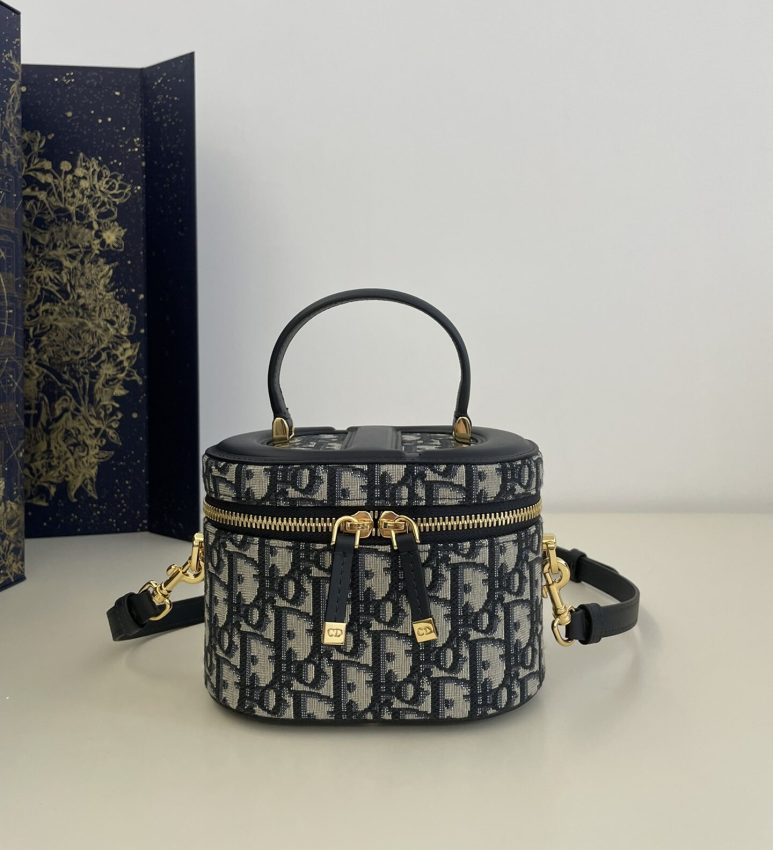 Replica Dior Signature Vanity