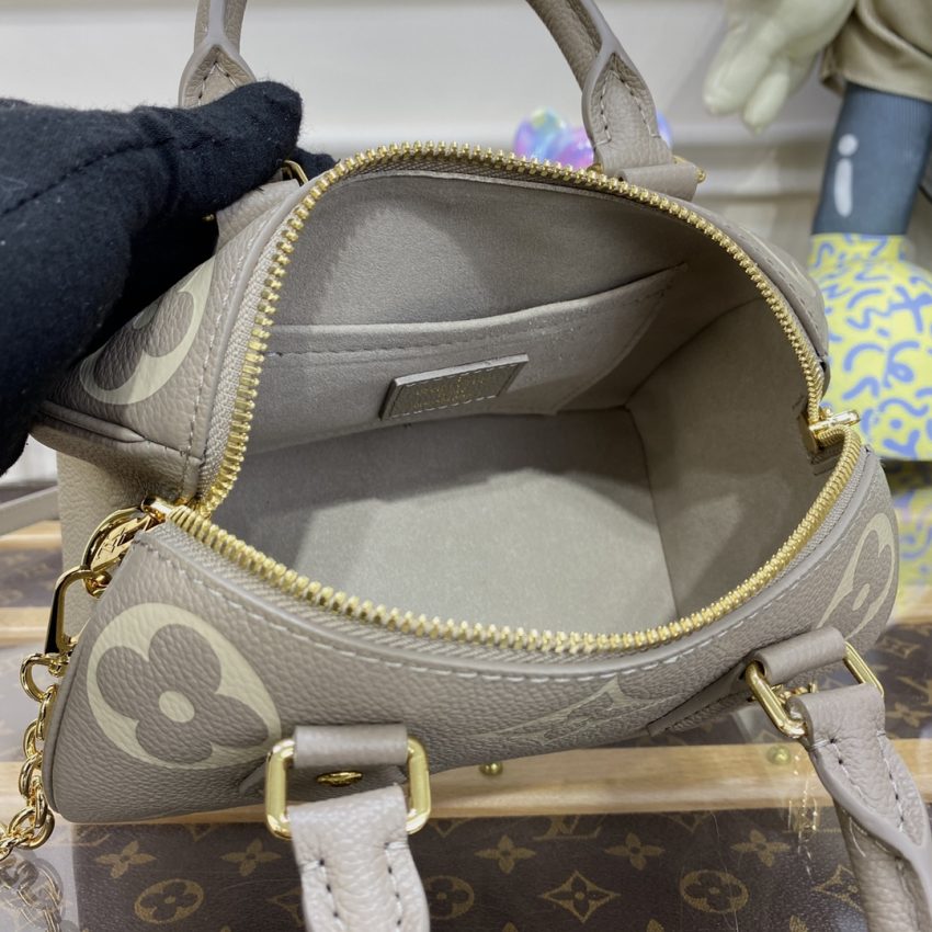 Replica Louis Vuitton Speedy Bandouliere 20 Milk Beige