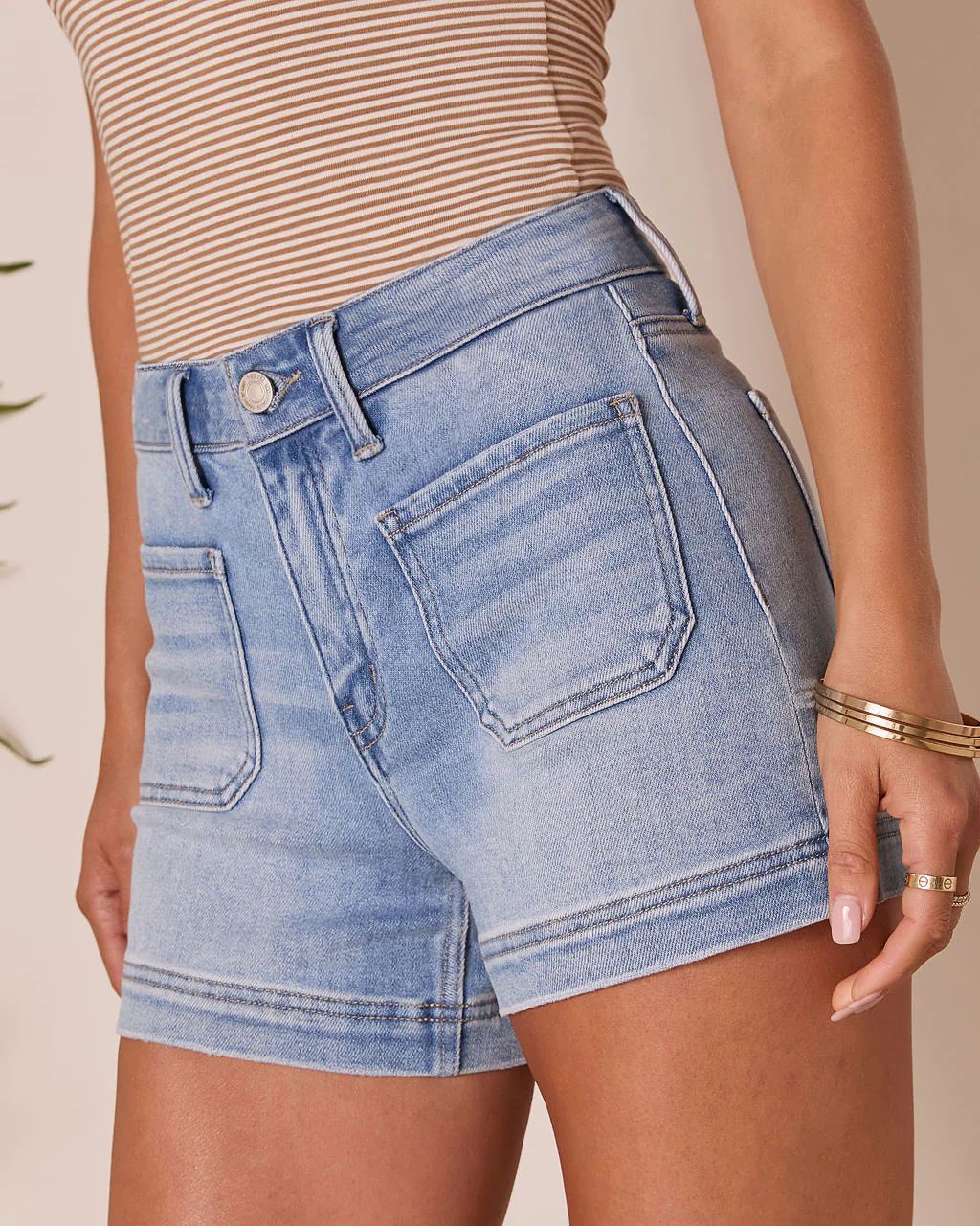 Women American style washed stretchy denim shorts