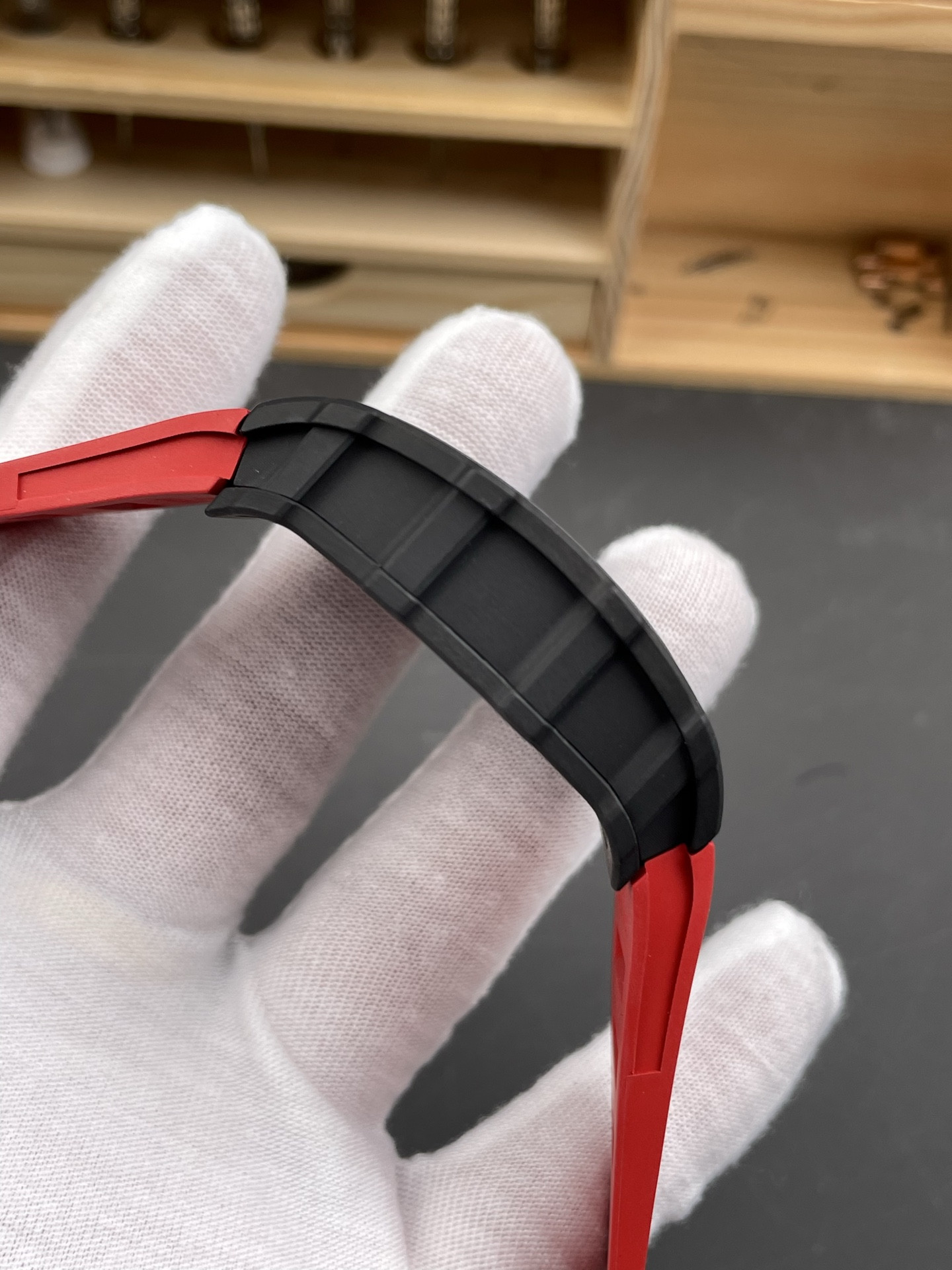 RM35-02 Carbon Fiber Red Bezel APS Factory