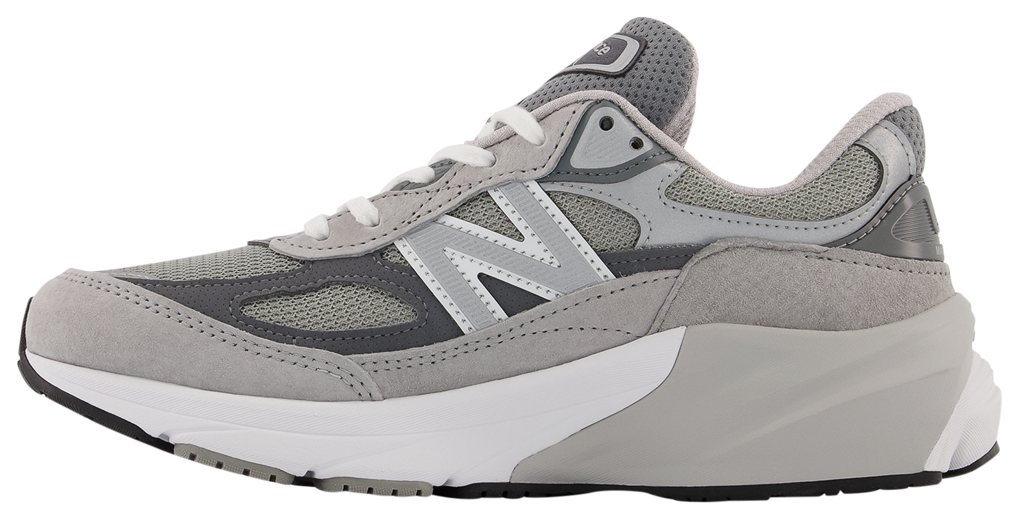 New Balance 990 V6