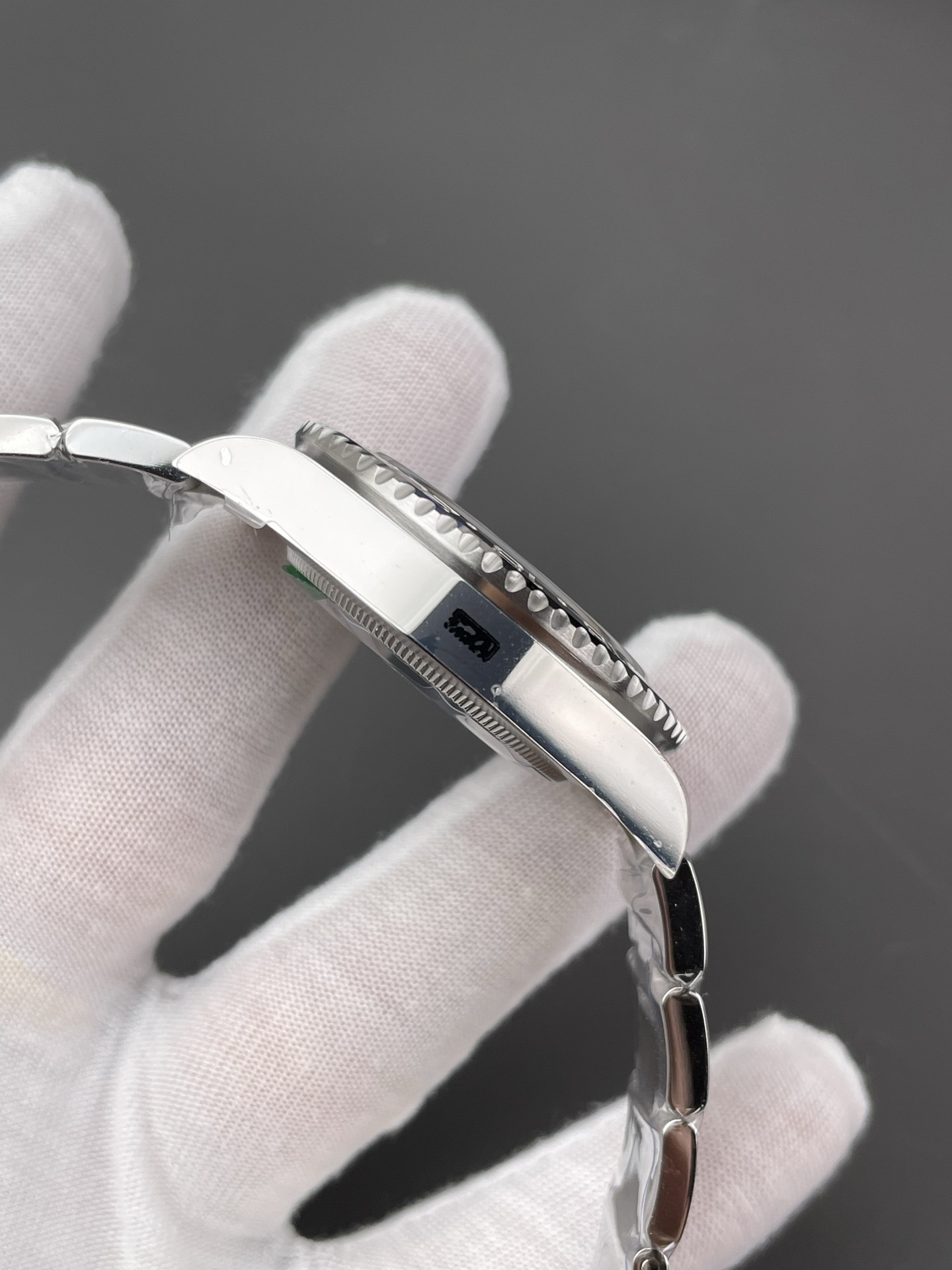 Black-Grey Bezel GMT