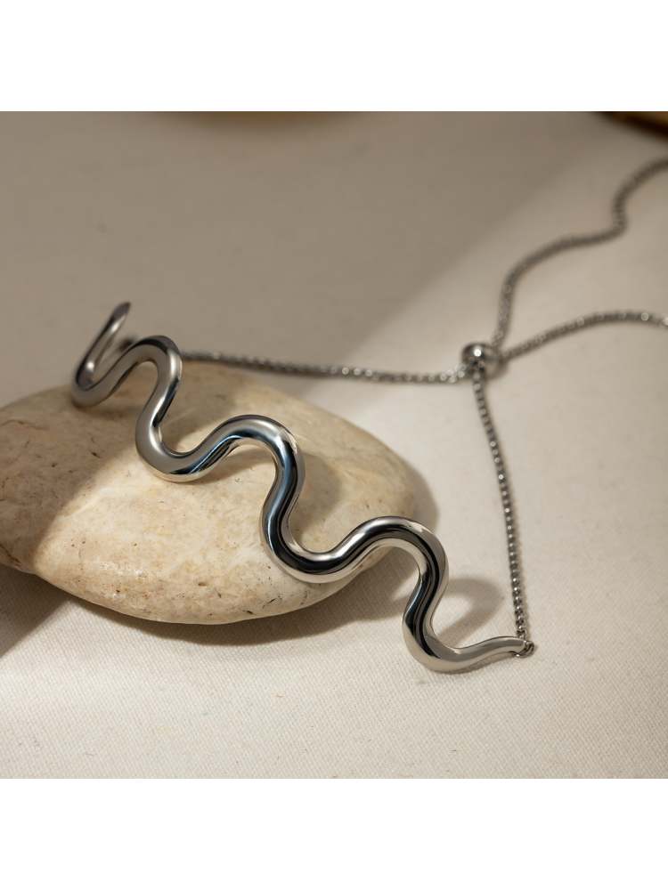 Wave Pattern Trendy Necklace