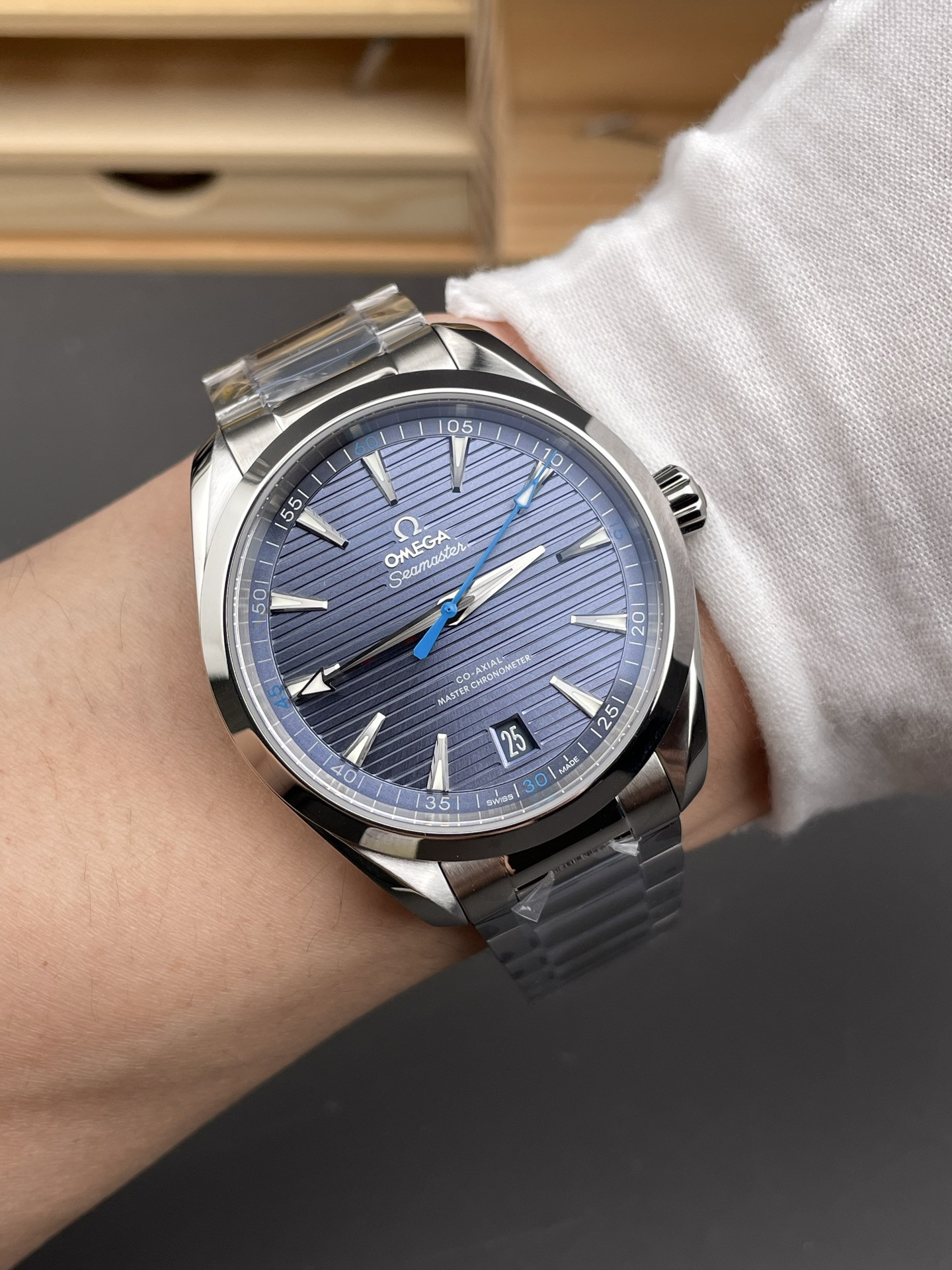 Seamaster 150, Teak Light Blue Dial