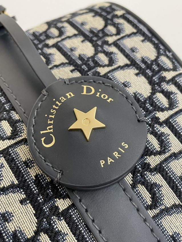 Replica Dior Groove
