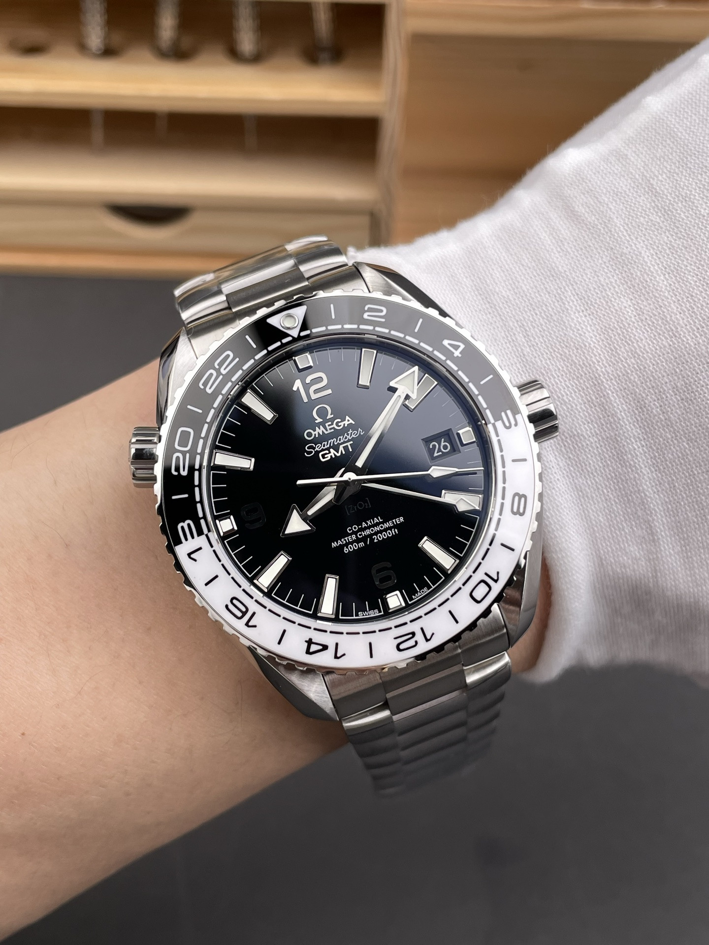 Seamaster 600 GMT, Taiji Bezel