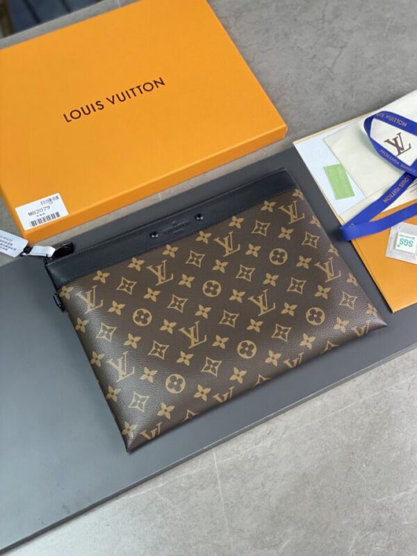 Louis Vuitton To Go Pochette Brown