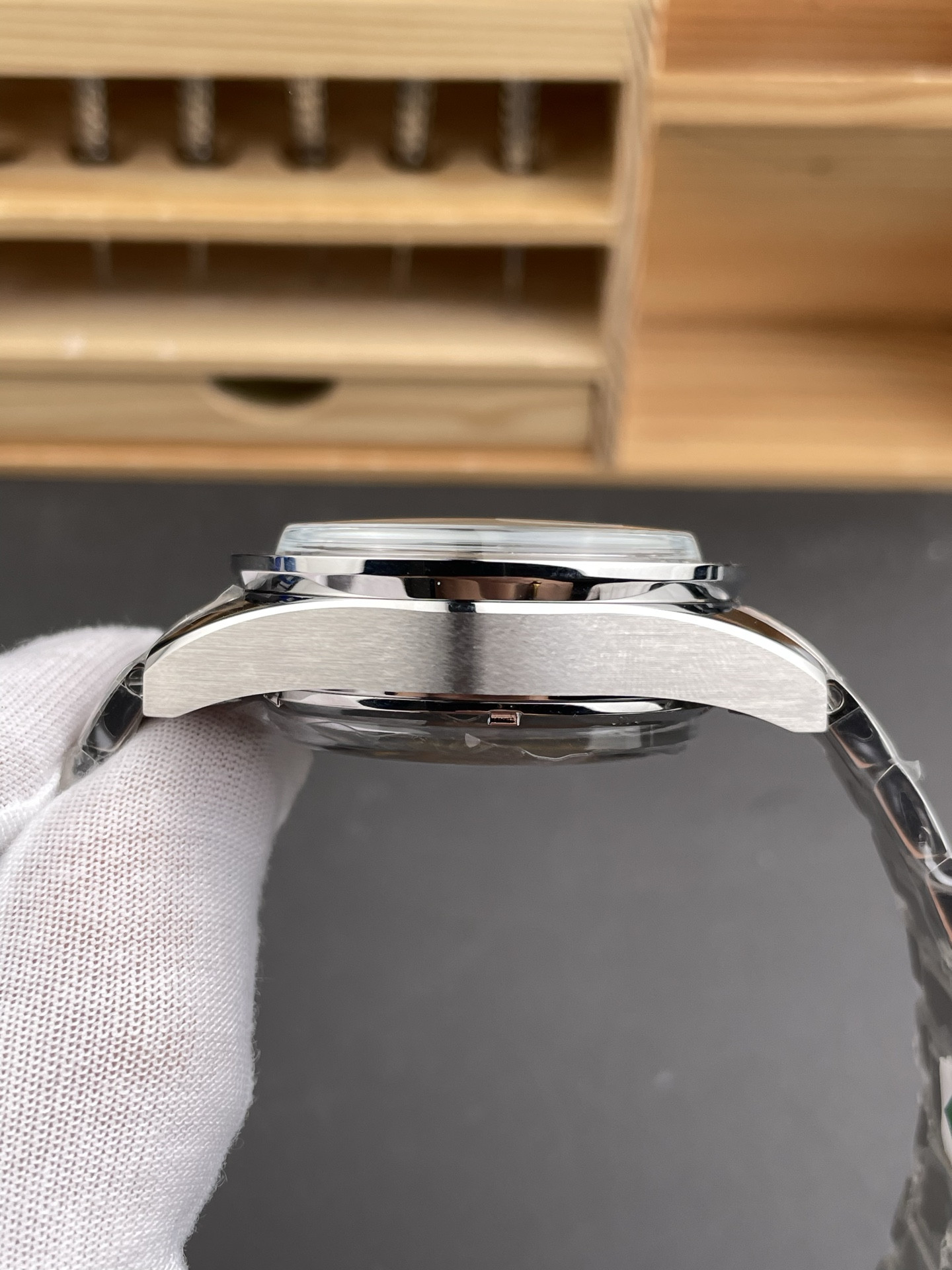 Speedmaster, Steel Bezel Black Dial