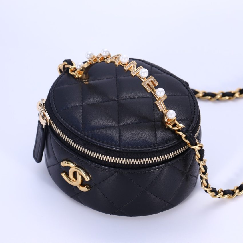 CHANEL 23B Pearl Cylinder