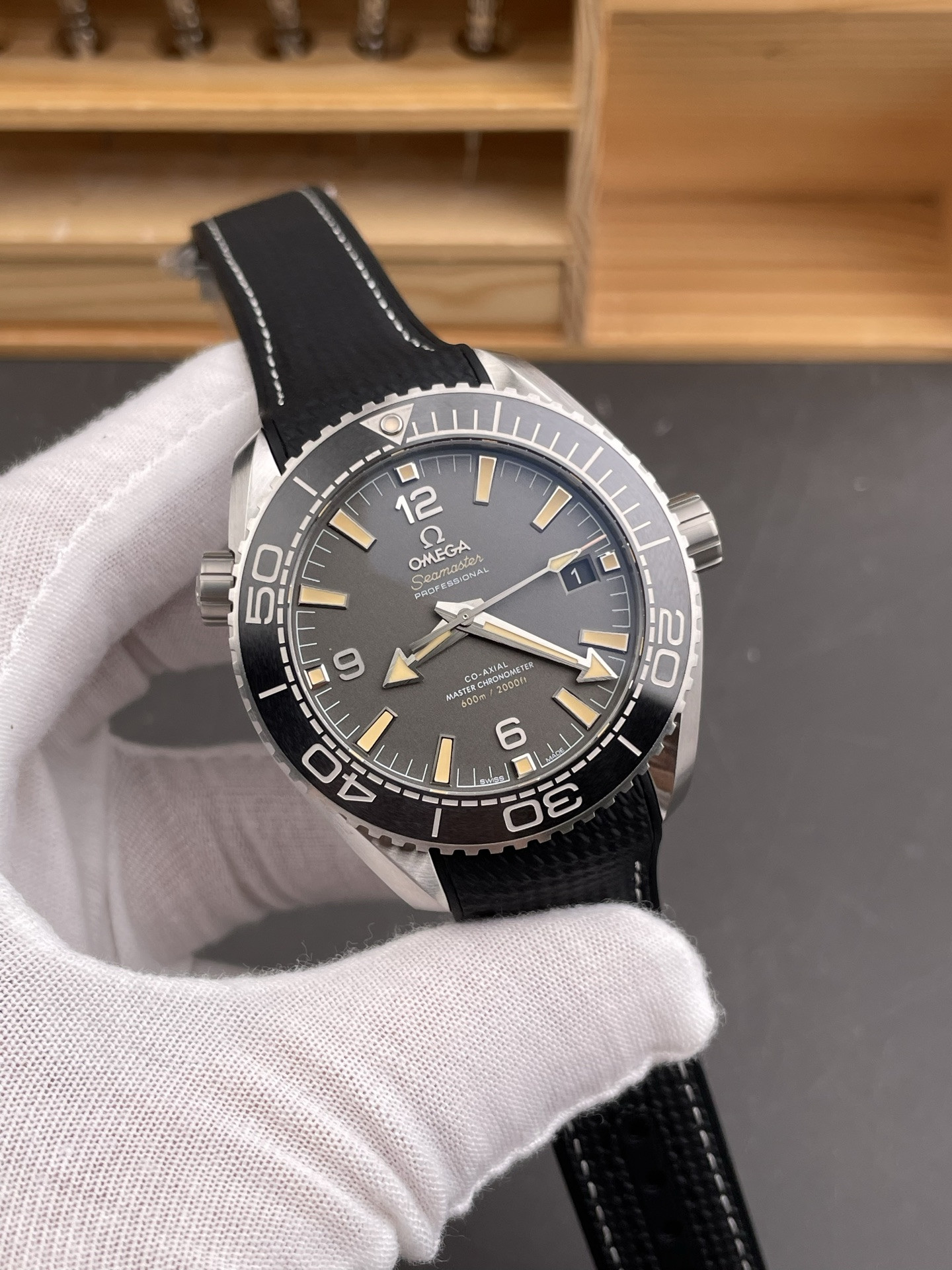 Seamaster 600, Copper Grey Dial