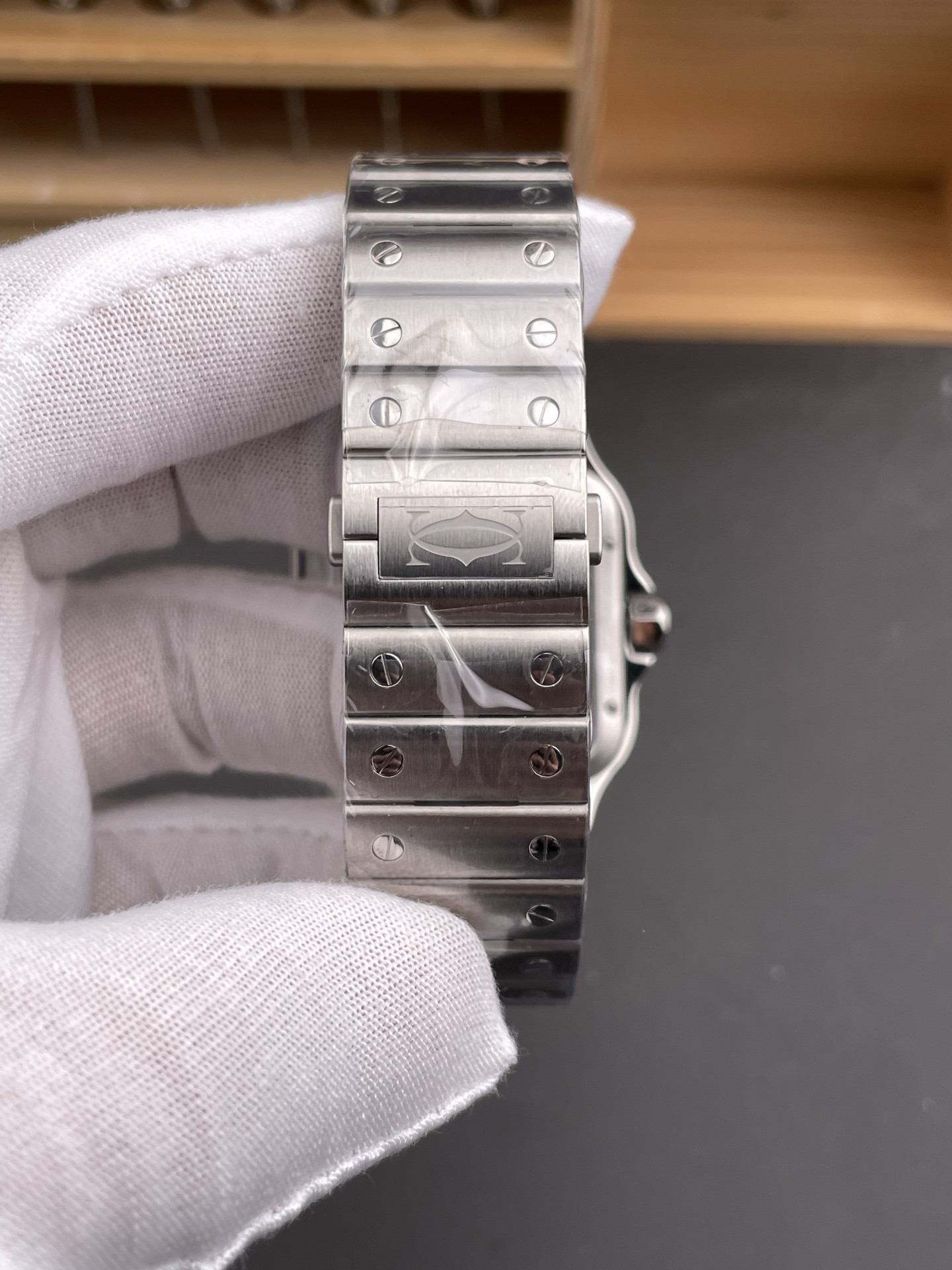 Santos Skeleton White Case