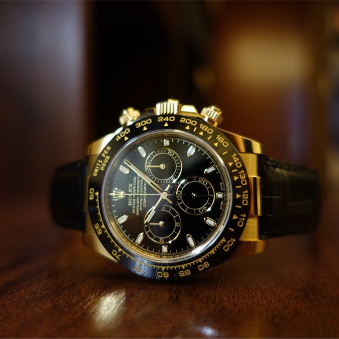?Big Discount-Rolex Cosmograph Daytona Gold M116518LN Series New