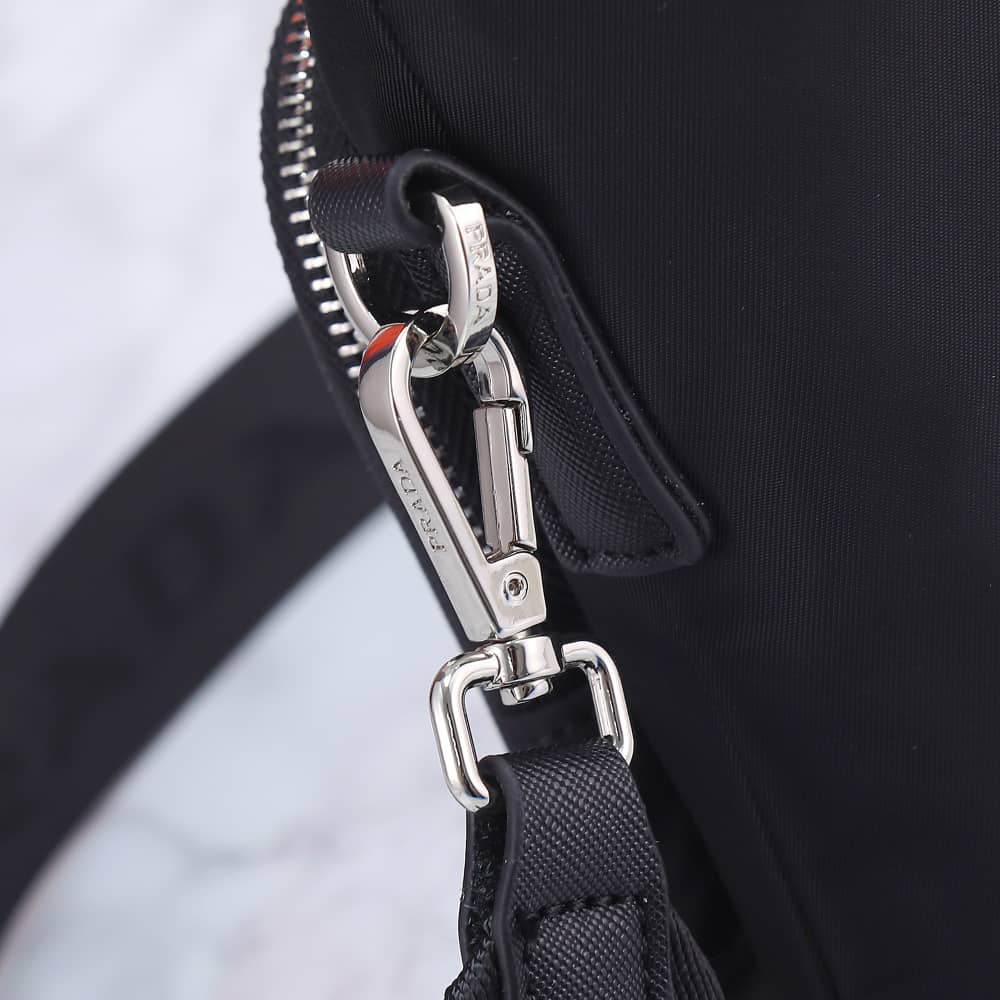 Prada Re Nylon Smartphone Case Black 18Cm 2Zh1552Dmif0002