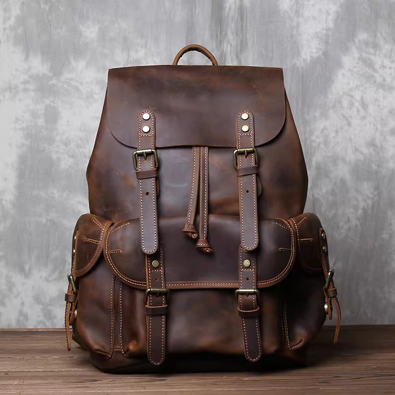 Simple retro backpack