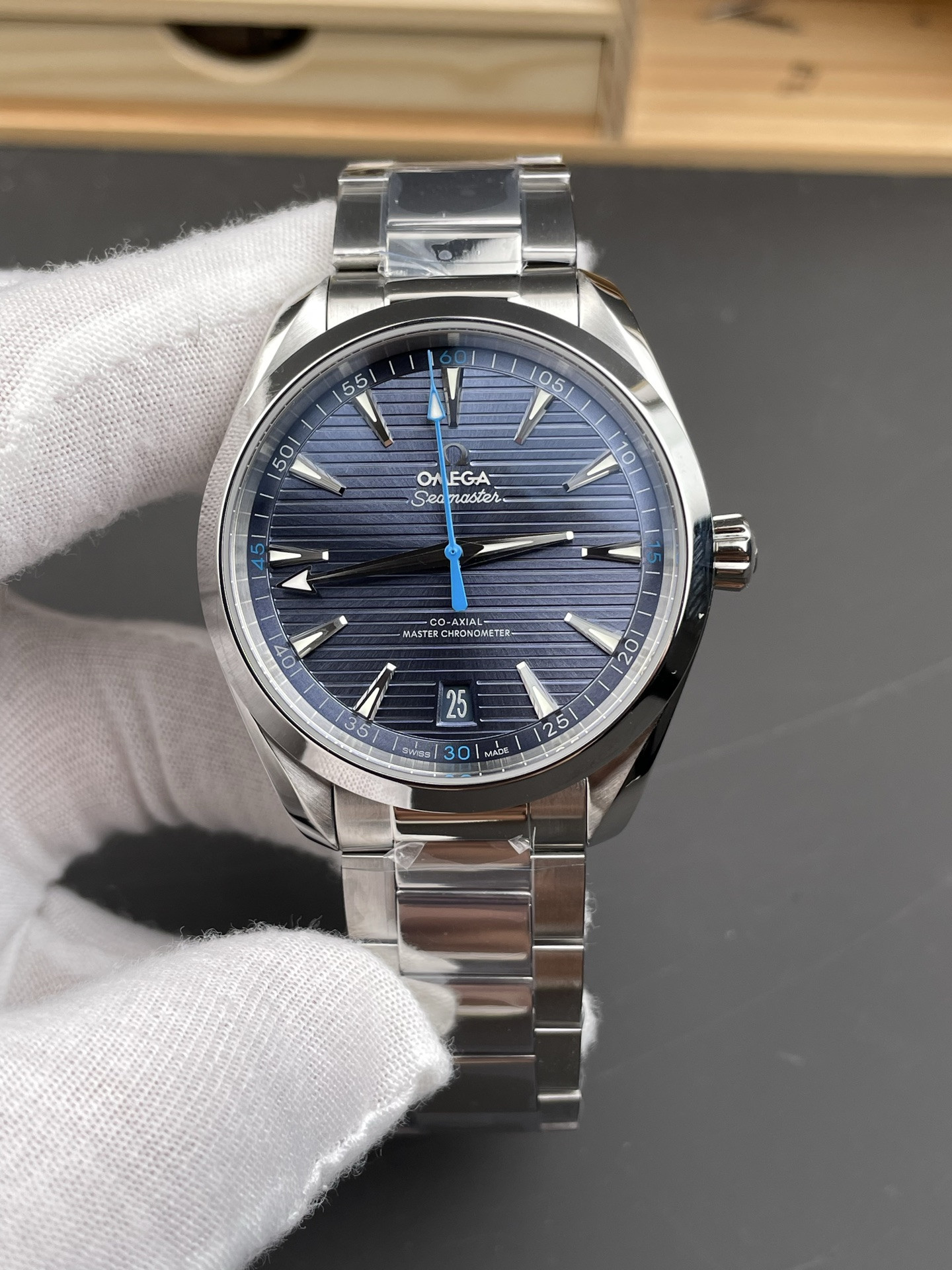 Seamaster 150, Teak Light Blue Dial