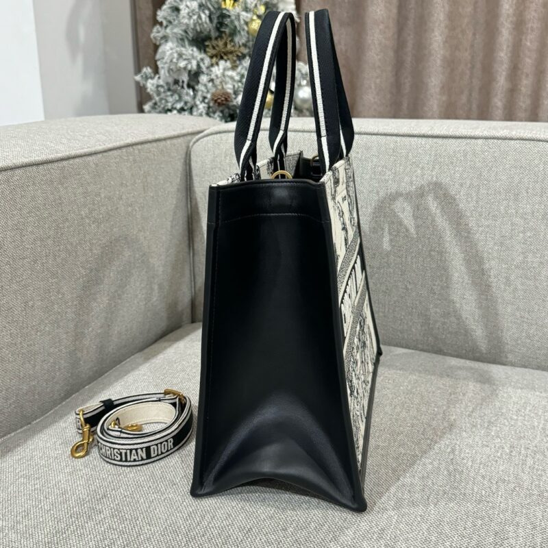 Replica Dior Tote Book Constilation