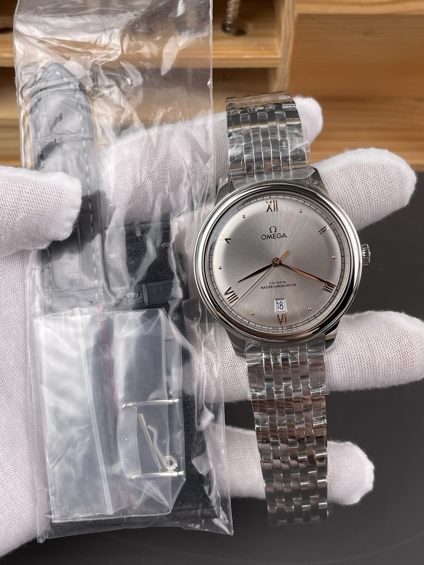 De Ville Men's Gold Needle Silver Dial