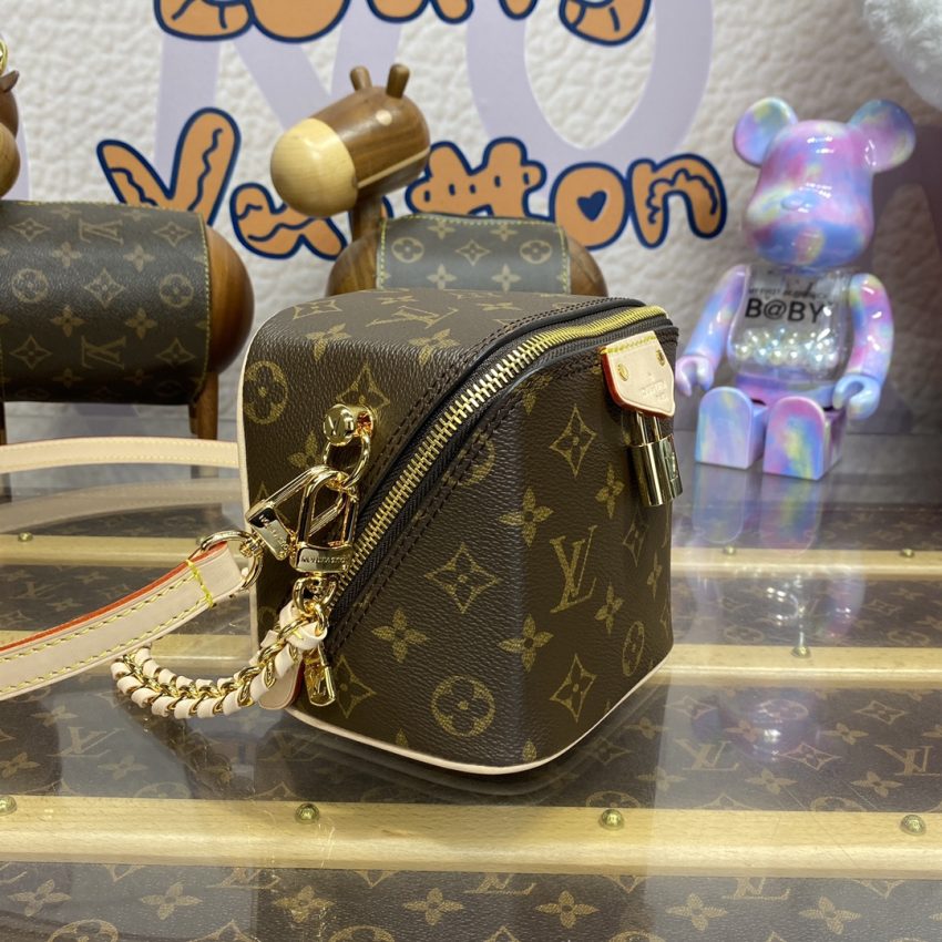 Replica Louis Vuitton Just In Case