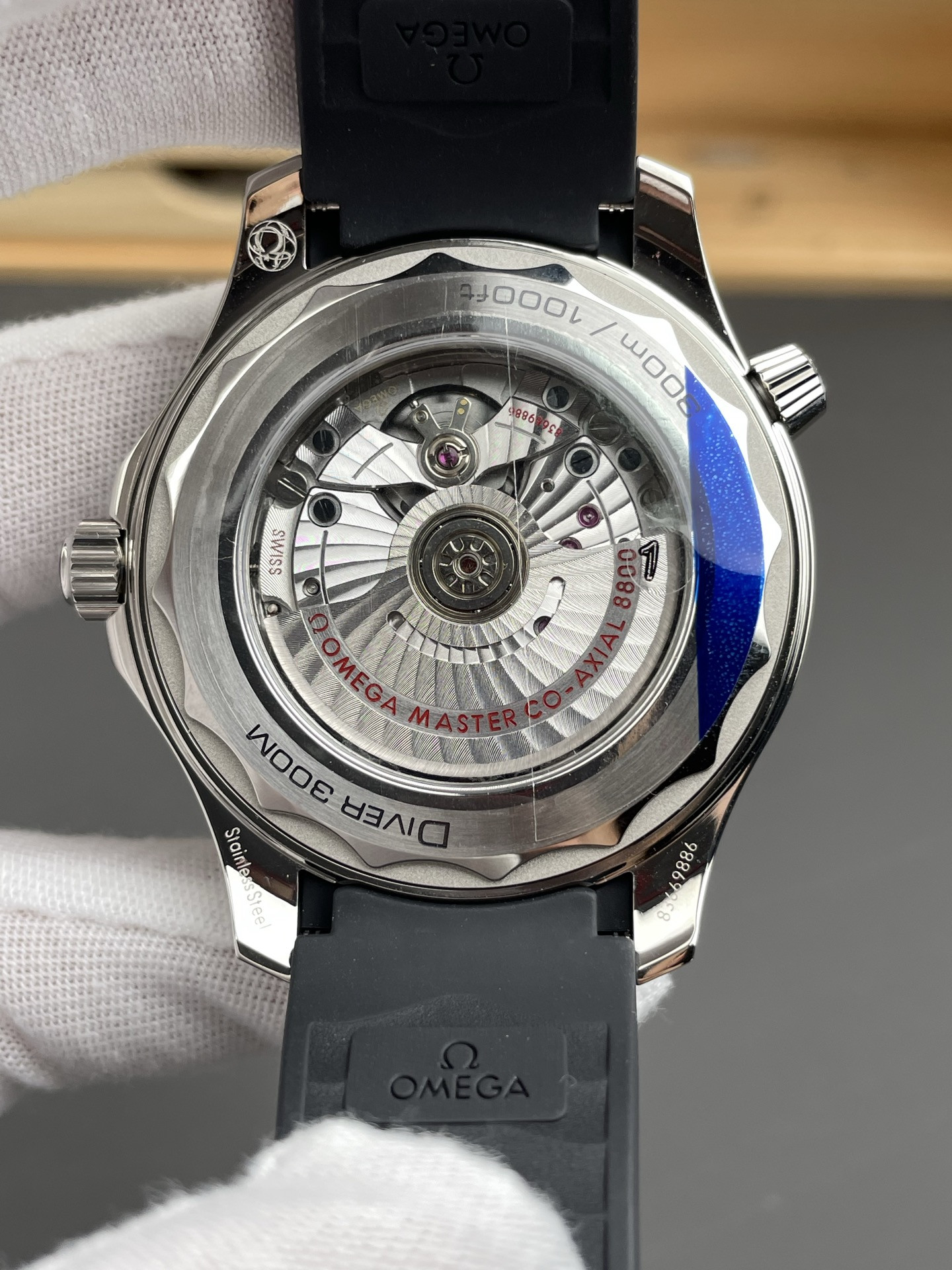 Seamaster 300 White Dial Black Rubber Strap V4 Version
