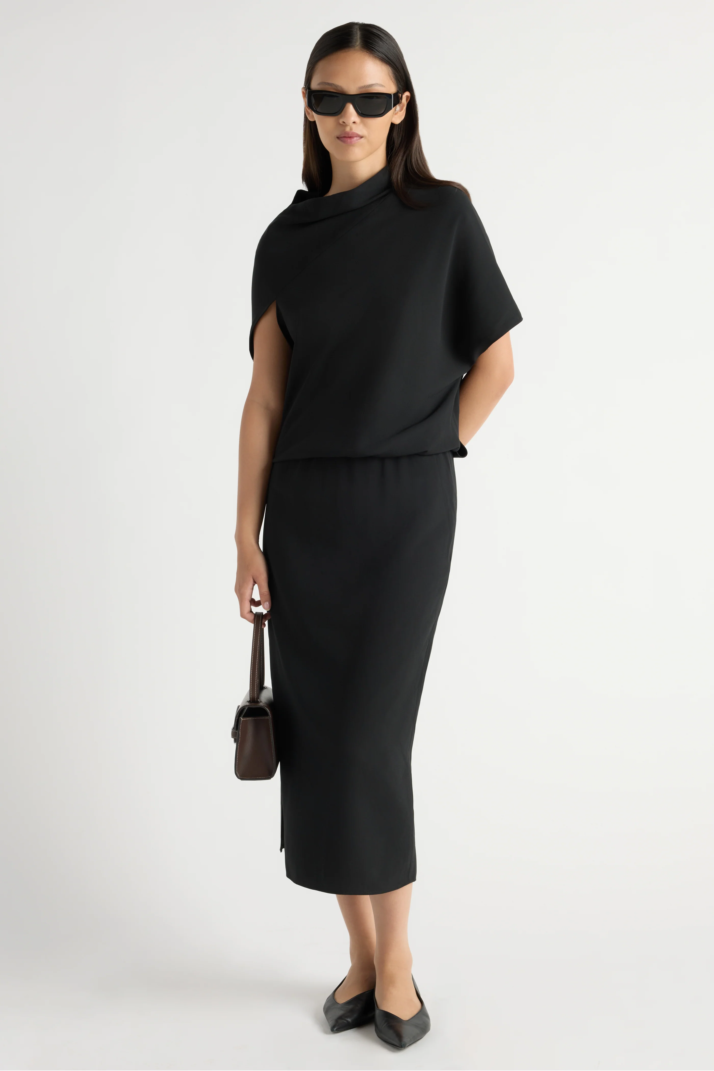 Gitte Asymmetric-Sleeve Dress