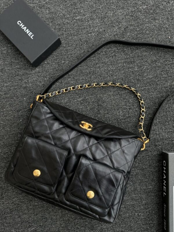 CHANEL 24p  Postman Bag Small Black