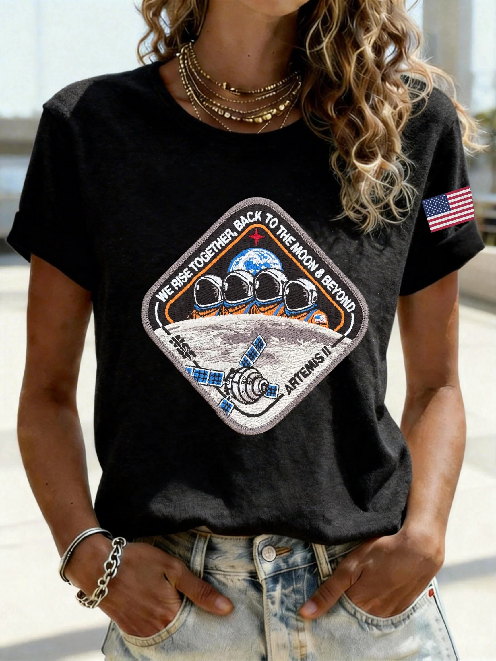 Retro Artemis II 2026 Rocket Launch Print T-Shirt
