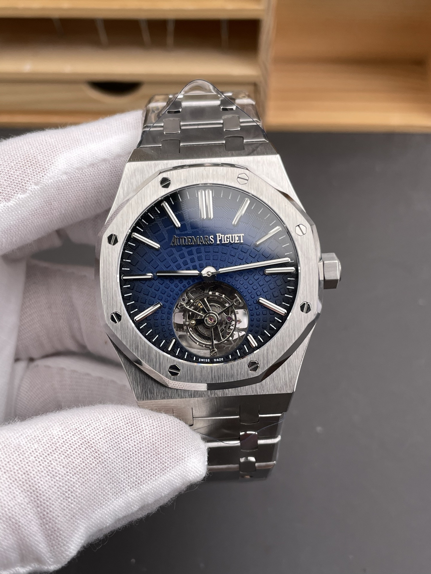Royal Oak 26530OR Smoked Blue Dial