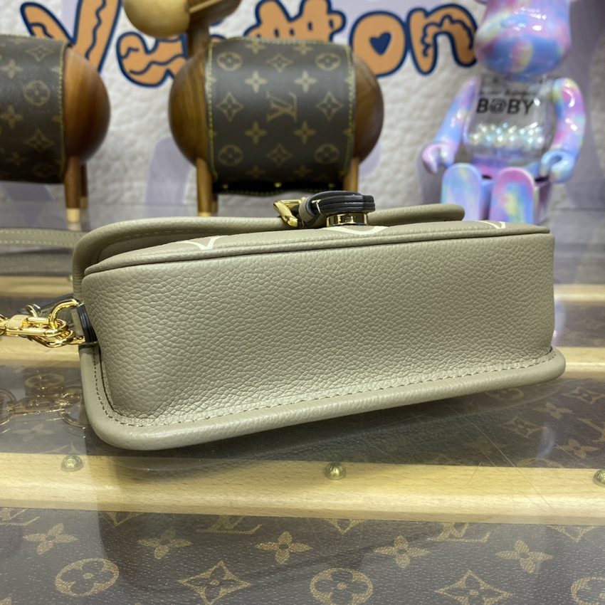 Replica Louis Vuitton Nano Diane Beige