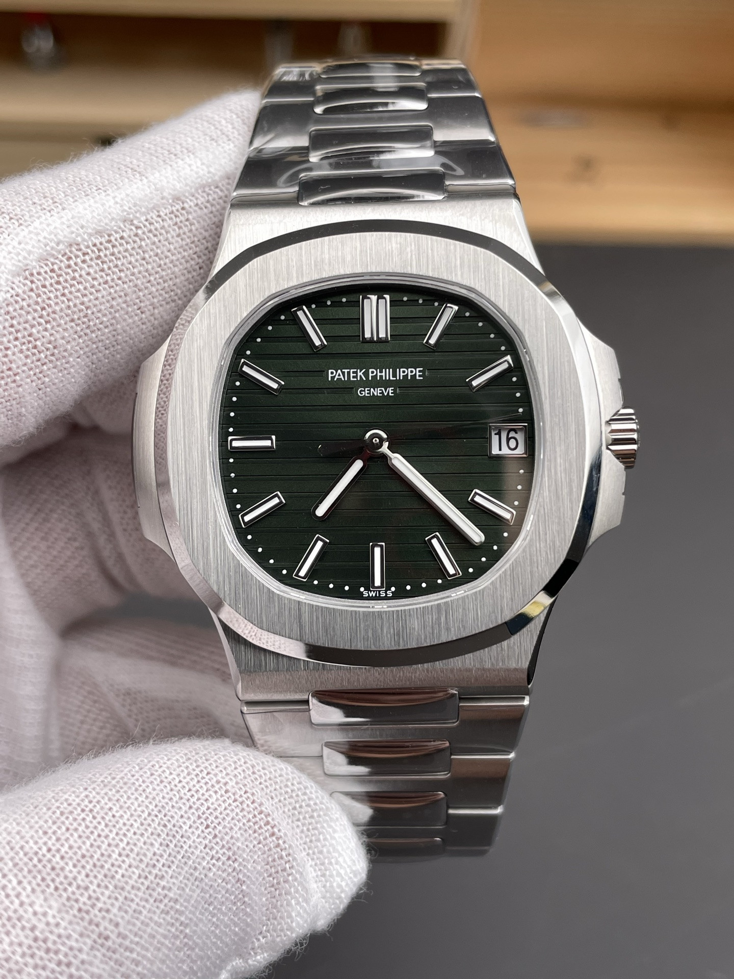 Nautilus 5711 Green Dial