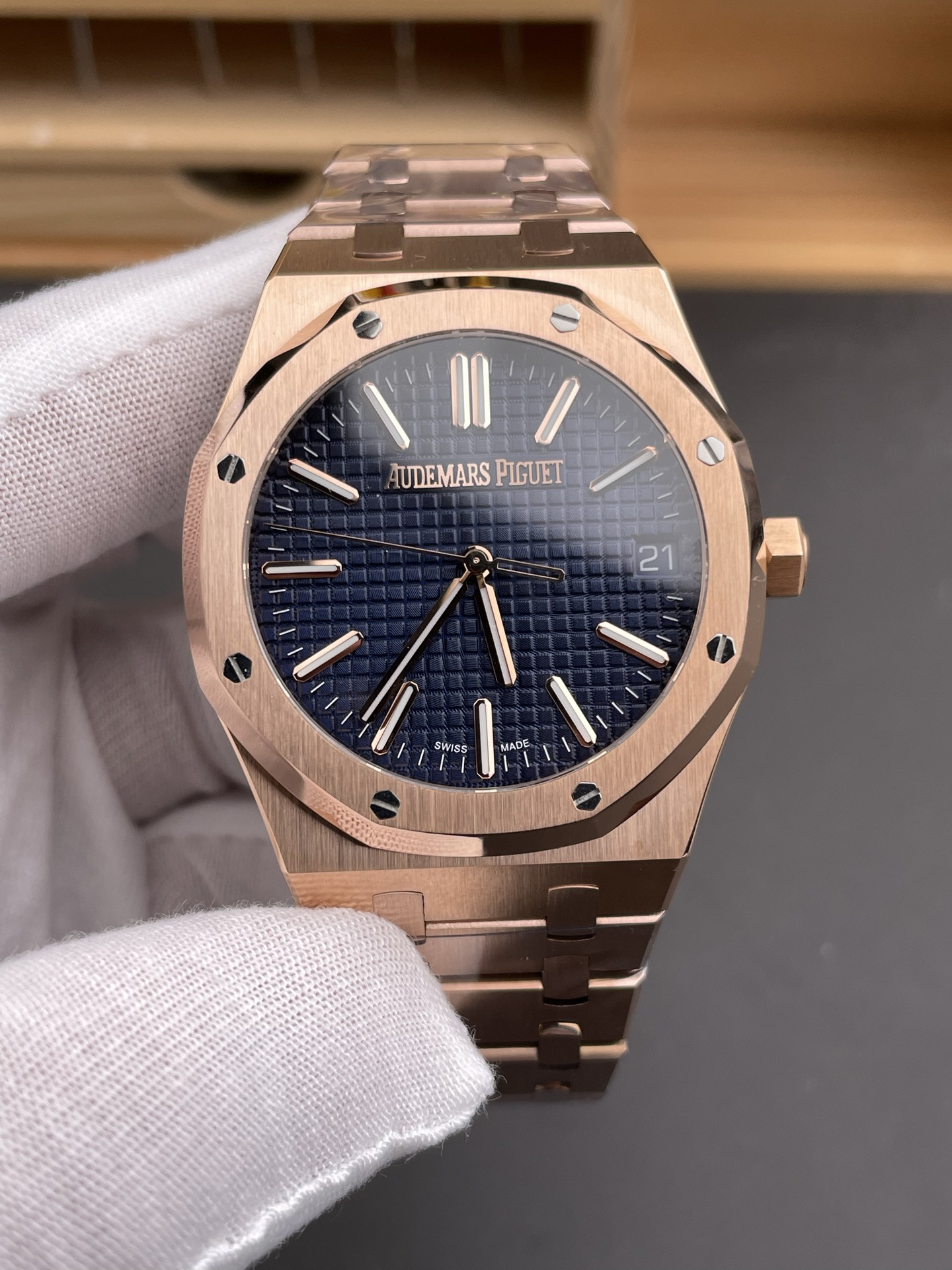 Royal Oak 15510 Rose Gold Blue Dial