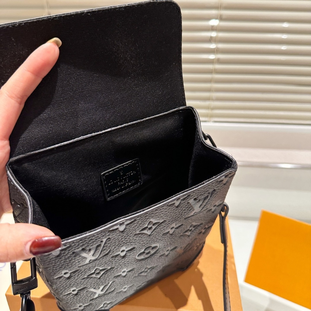 Louis Vuitton Nano Steamer Bag Taurillon Monogram Black 14Cm M82772