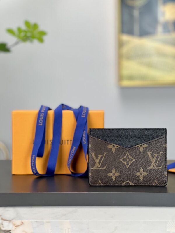 Louis Vuitton Card Holder Brown