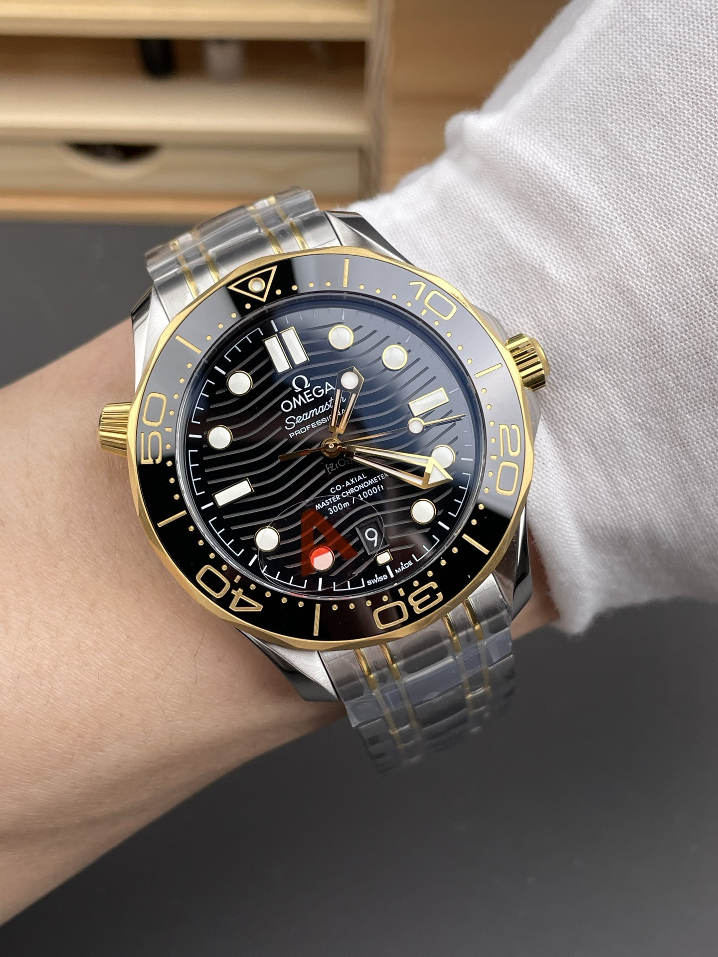 Seamaster 300 Two-Tone Black V4 Version