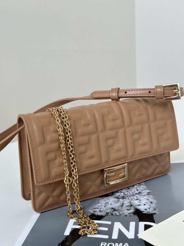 Replica Fendi Baguette Full Brown